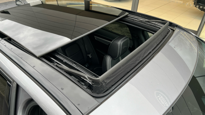 Jaguar F-Pace 2.0 P400e R-Dynamic SE Black 5dr Auto AWD Estate